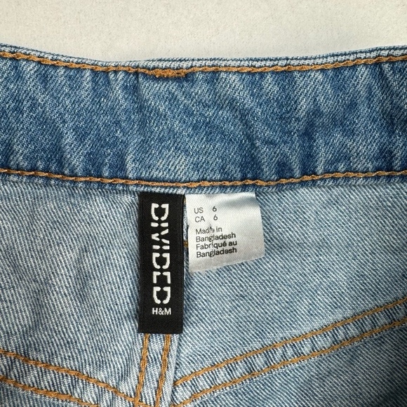 Divided H&M Roll Hem Boyfriend Shorts Womens Size 6 High Waisted Light Wash - Picture 3 of 9